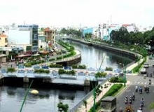 KÊNH NHIÊU LỘC MỘT CHIỀU TẠNH MƯA