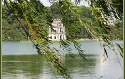 LẤP LÁNH HỒ GƯƠM